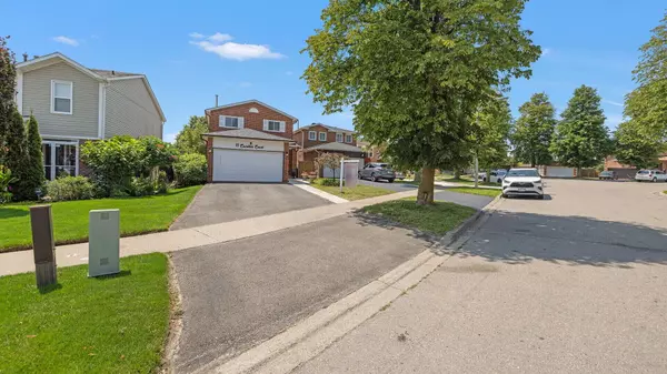 Brampton, ON L6V 3K5,11 Cavalier CT