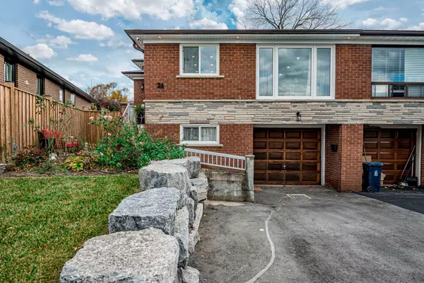 26 Dellbrook CRES, Toronto W05, ON M9L 1E2