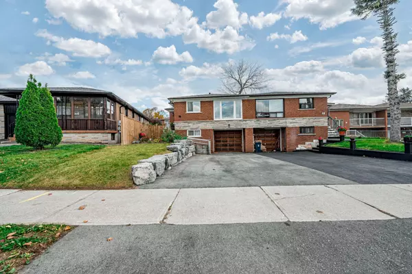 Toronto W05, ON M9L 1E2,26 Dellbrook CRES