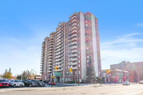 Vanier And Kingsview Park, ON K1L 8K8,200 Lafontaine AVE #305