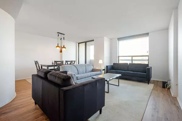 Vanier And Kingsview Park, ON K1L 8K8,200 Lafontaine AVE #305