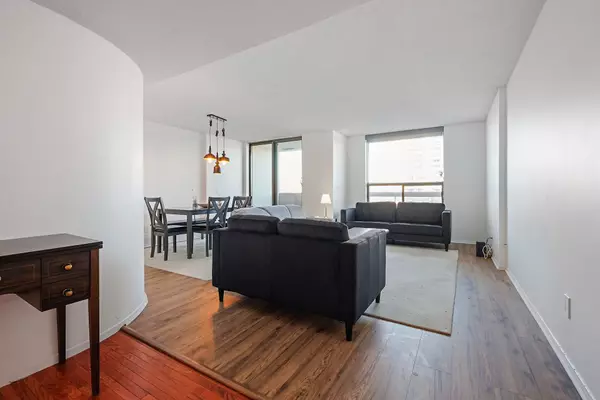 Vanier And Kingsview Park, ON K1L 8K8,200 Lafontaine AVE #305