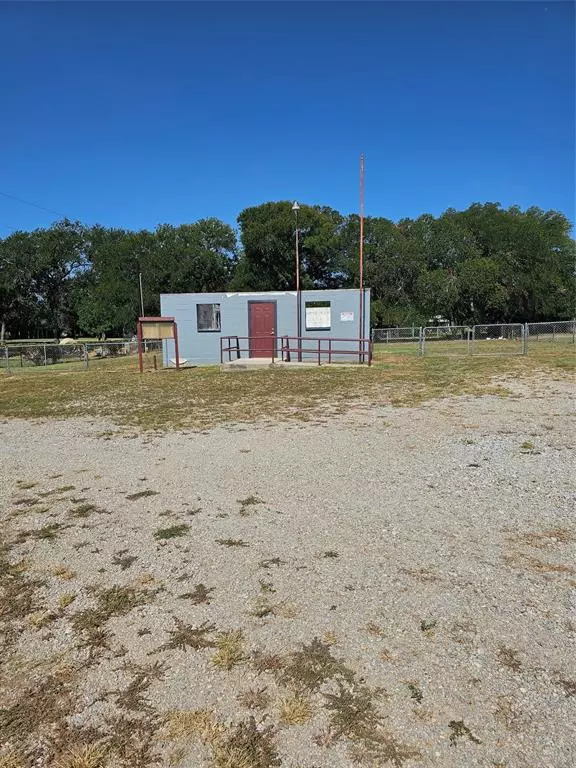 Aurora, TX 76078,303 Derting Road