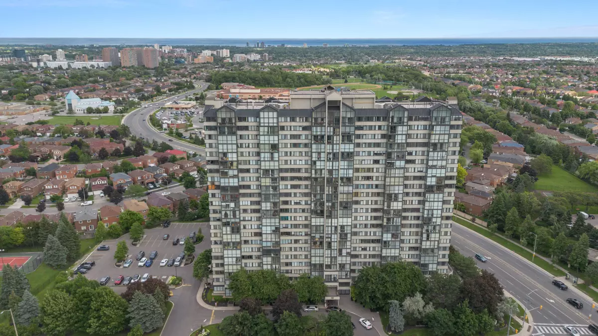 Mississauga, ON L5B 3W4,350 Webb DR #110