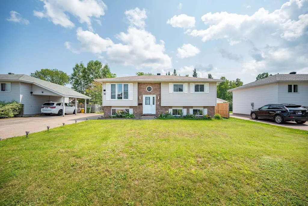 Petawawa, ON K8H 3L3,8 Craig PL