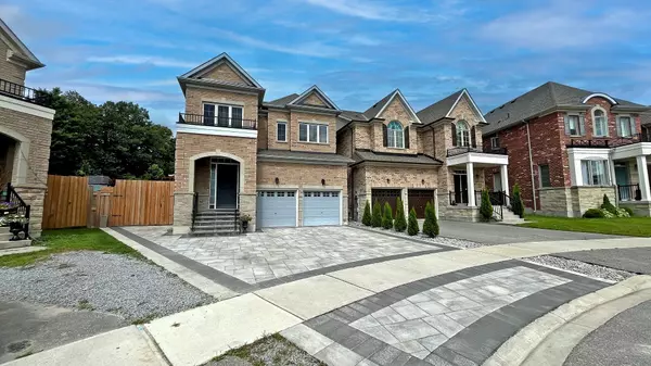 20 Clara May AVE, East Gwillimbury, ON L9N 0R4