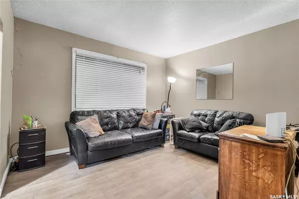 Saskatoon, SK S7M 1Y4,430 I AVENUE S