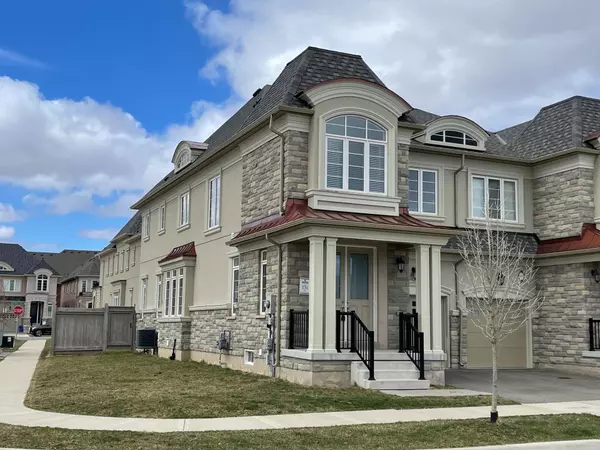 563 Stream CRES, Oakville, ON L6M 1N7