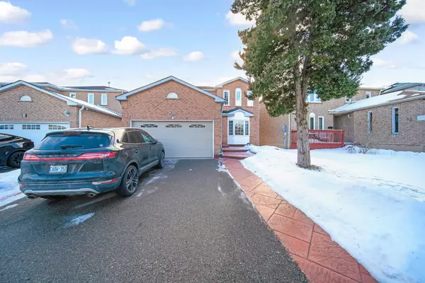 Brampton, ON L6Y 4K8,7 Duggan DR