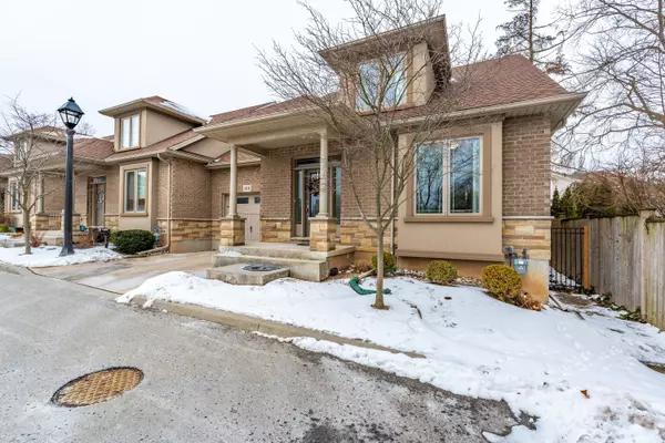 Niagara-on-the-lake, ON L2G 0G4,6186 Dorchester RD #106