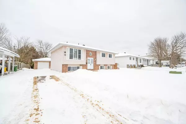 Petawawa, ON K8H 3L3,8 Craig PL