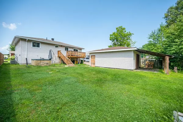 Petawawa, ON K8H 3L3,8 Craig PL