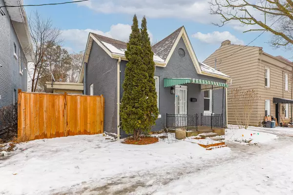 Brantford, ON N3S 5M3,97 Peel ST