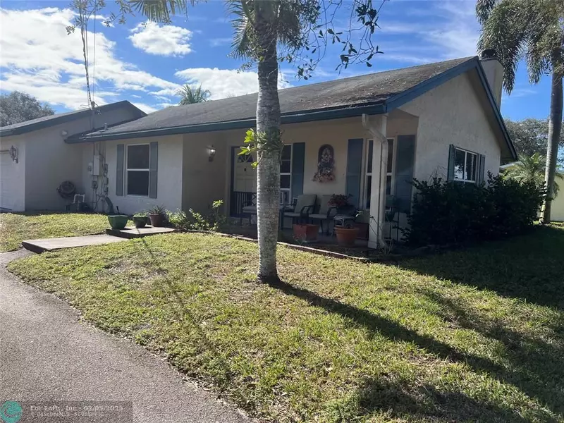 11520 NW 26th St, Plantation, FL 33323