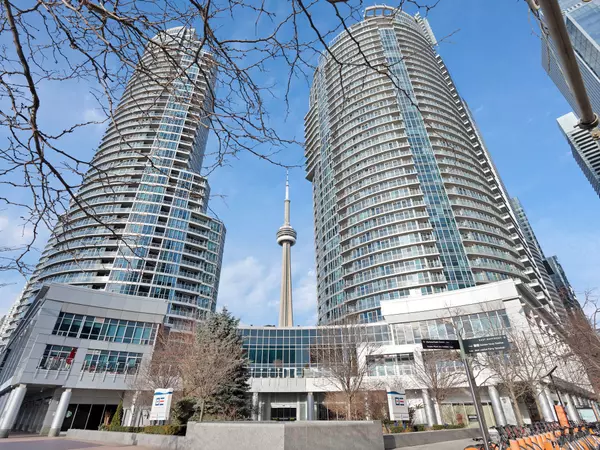 208 Queens Quay W #1909, Toronto C01, ON M5J 2Y5