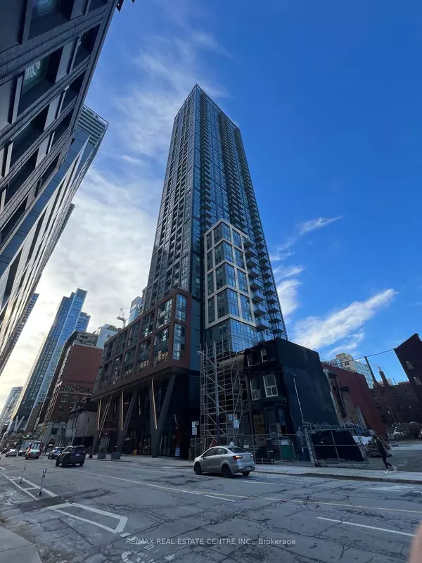 108 Peter ST W #725, Toronto C01, ON M5V 2G7