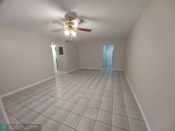 10036 Twin Lakes Dr  #37F, Coral Springs, FL 33071