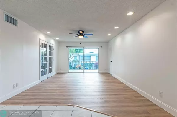 Fort Lauderdale, FL 33308,6499 Bay Club Dr  #4