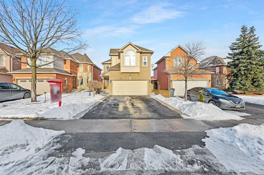 7 Creekwood DR, Brampton, ON L7A 1G6