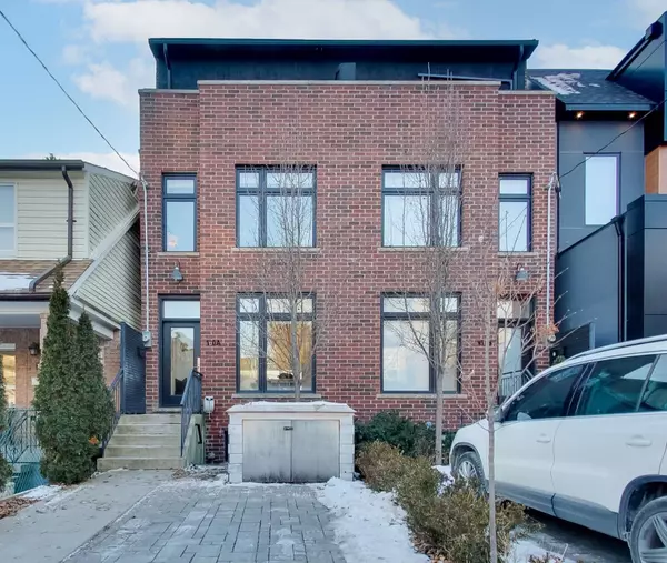 160A Cedric AVE, Toronto C03, ON M6C 3X8