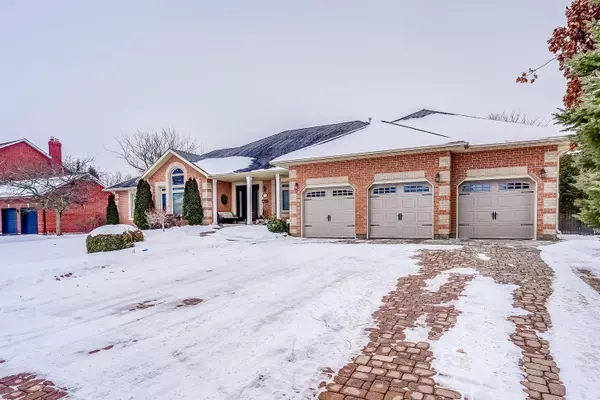 East Gwillimbury, ON L0G 1V0,11 Whitebirch LN