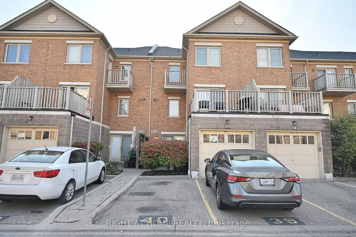 Mississauga, ON L5M 0E8,3985 Eglinton AVE W #16