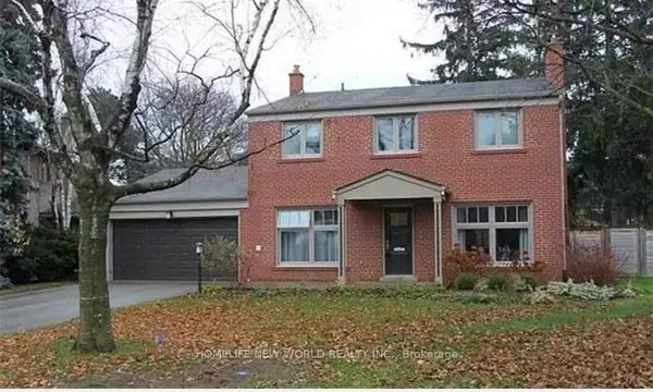 19 Balding CT, Toronto C12, ON M2P 1Y8