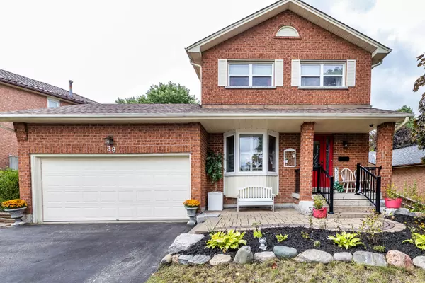 Whitby, ON L1N 6W8,38 Canadian Oaks DR