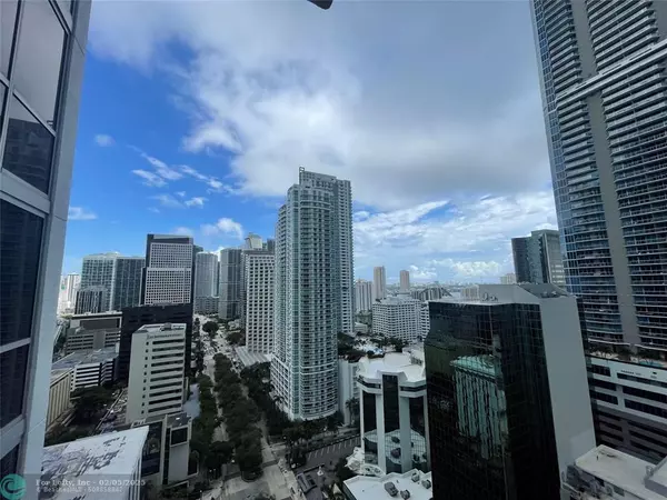 1060 BRICKELL AVE  #2501, Miami, FL 33131