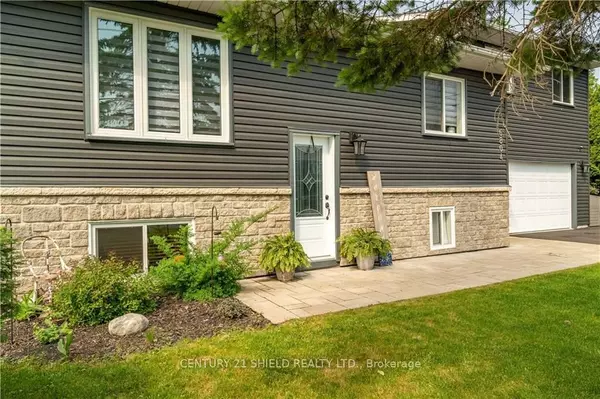 South Glengarry, ON K6H 7L9,6804 Page DR