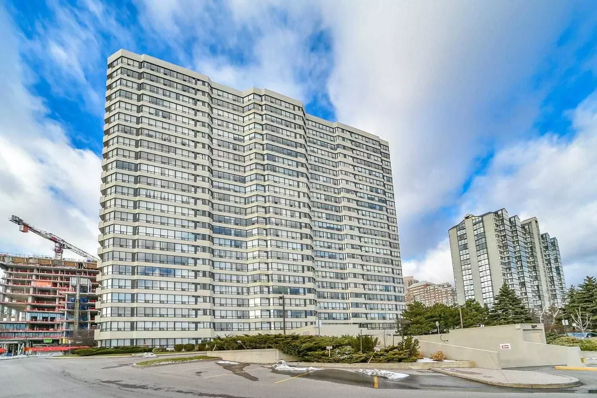 Mississauga, ON L5B 3Z8,400 Webb DR #2103