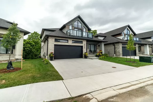 Kitchener, ON N2P 0K5,955 Stonecliffe WALK #13