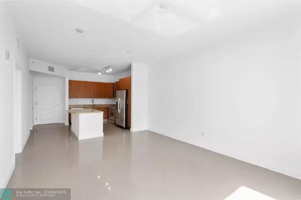 Hallandale Beach, FL 33009,1945 S Ocean Dr  #307