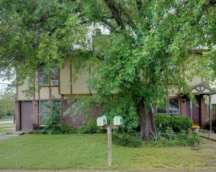 501 Norwood Circle E, Arlington, TX 76013