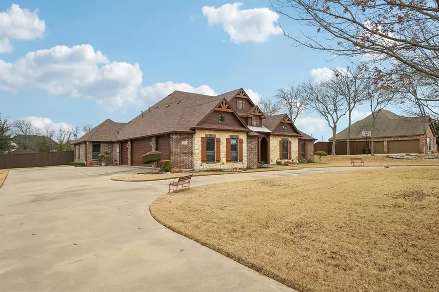 3520 Baron Drive, Midlothian, TX 76065