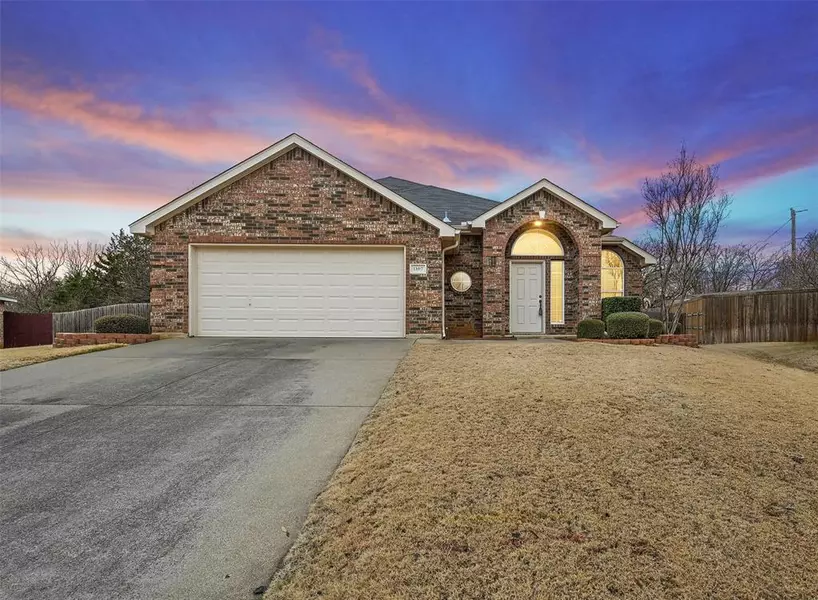 1107 Doubletree Lane, Mansfield, TX 76063