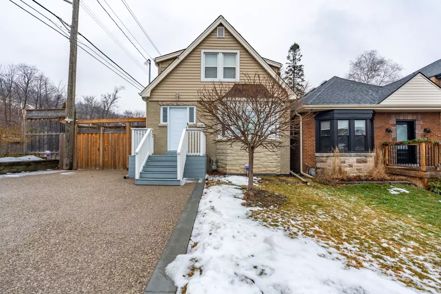 312 Wexford AVE S, Hamilton, ON L8K 2P3