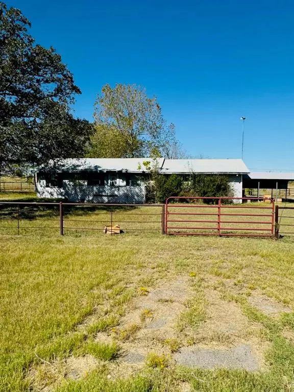 10280 Fm 1861, Eustace, TX 75124