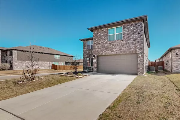 7812 Schooner Drive, Fort Worth, TX 76179