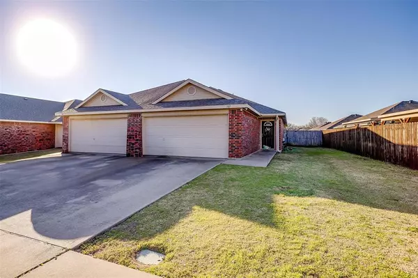 Crowley, TX 76036,305 Deborah Lane