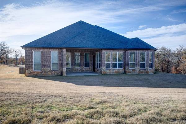 162 Sunset, Chico, TX 76431