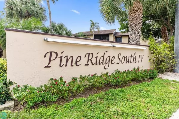 Greenacres, FL 33463,444 Pine Glen Ln  #D-1