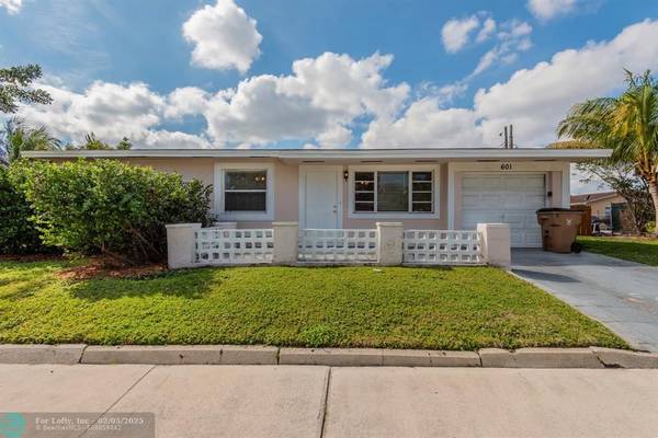 601 SW 14th Ct, Deerfield Beach, FL 33441