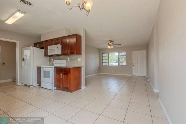 Deerfield Beach, FL 33441,601 SW 14th Ct