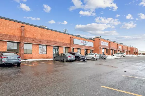 Mississauga, ON L4W 1P4,5556 Tomken RD