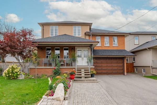 125 Anthony RD, Toronto W05, ON M3K 1B7