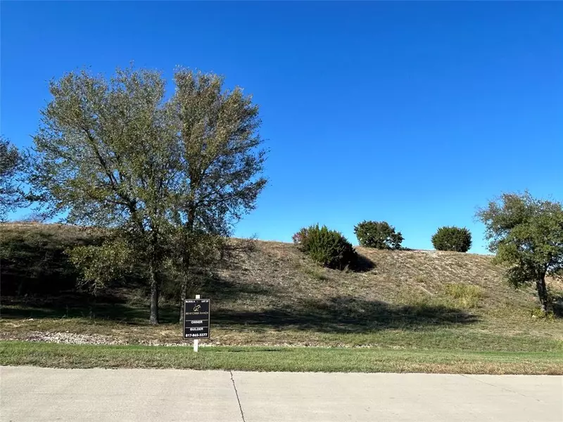 2000 Hidden Bluff Drive, Aledo, TX 76008