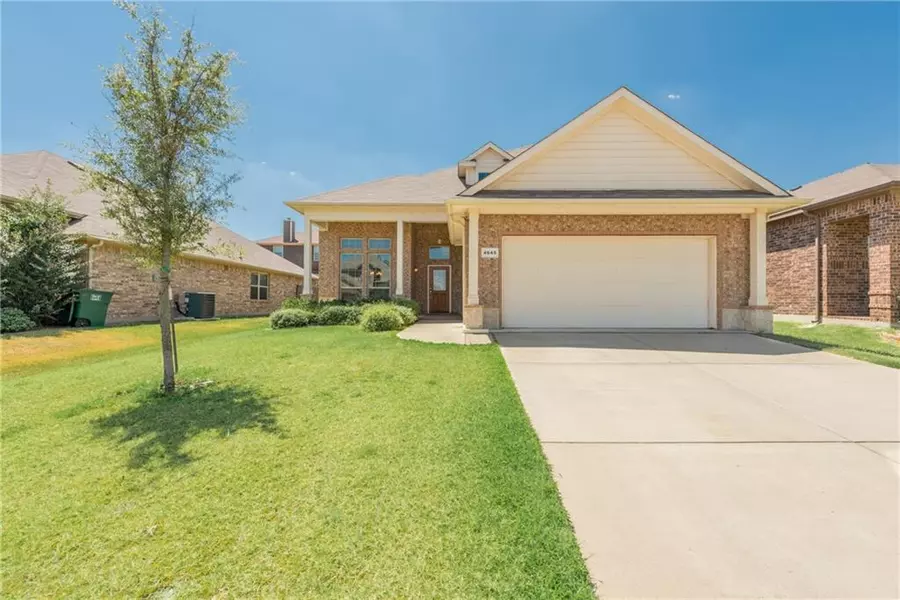 4645 Sleepy Meadows Drive, Fort Worth, TX 76244