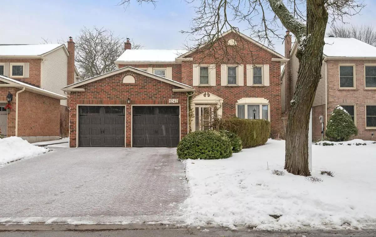 Pickering, ON L1X 1C7,1242 Barnwood SQ