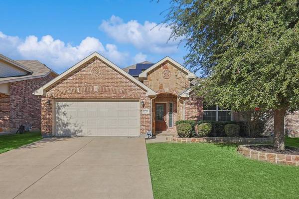 1128 Crest Breeze Drive, Fort Worth, TX 76052